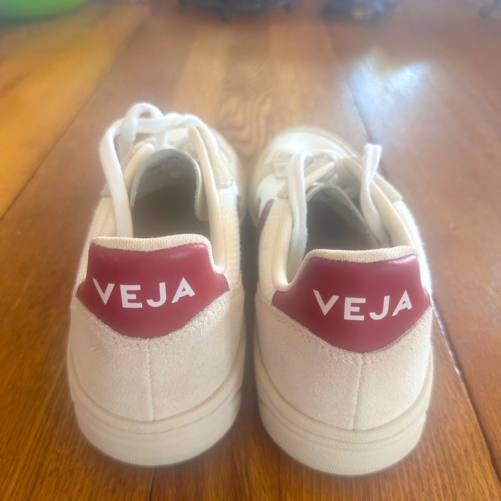 Veja Sneakers